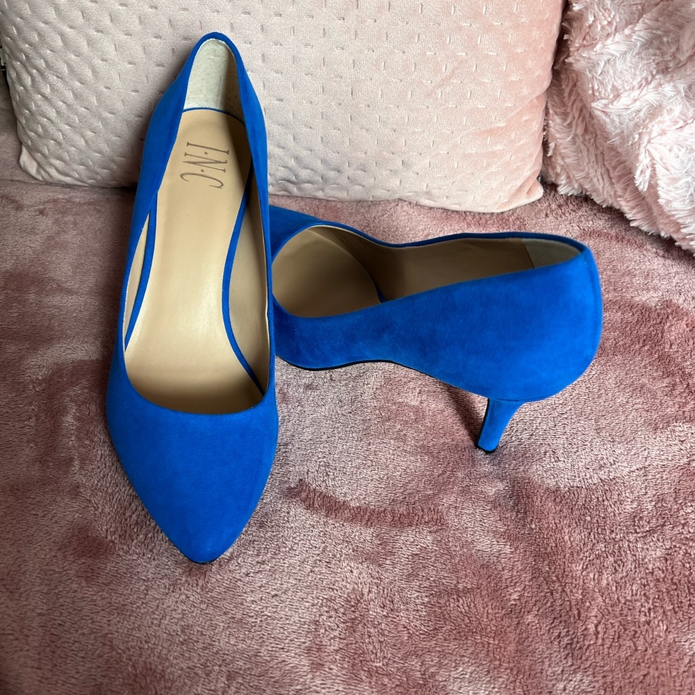 New! Never worn! INC Zitah pump size 8.5 in beautiful rich cobalt blue color.